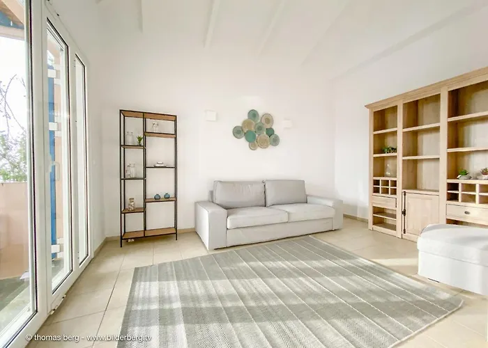 Tapia Hills Vila