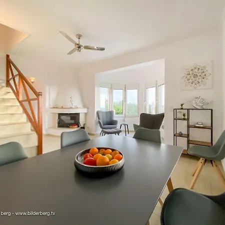 Tapia Hills Methoni (Messenia)