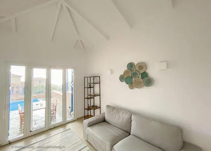 Tapia Hills Methoni (Messenia)